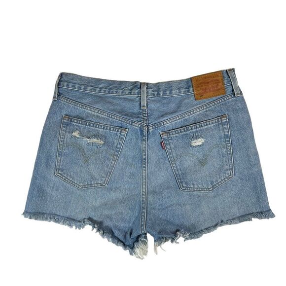 Levi’s 501 Heavily Distressed Cut Off Shorts - Picture 4 of 10
